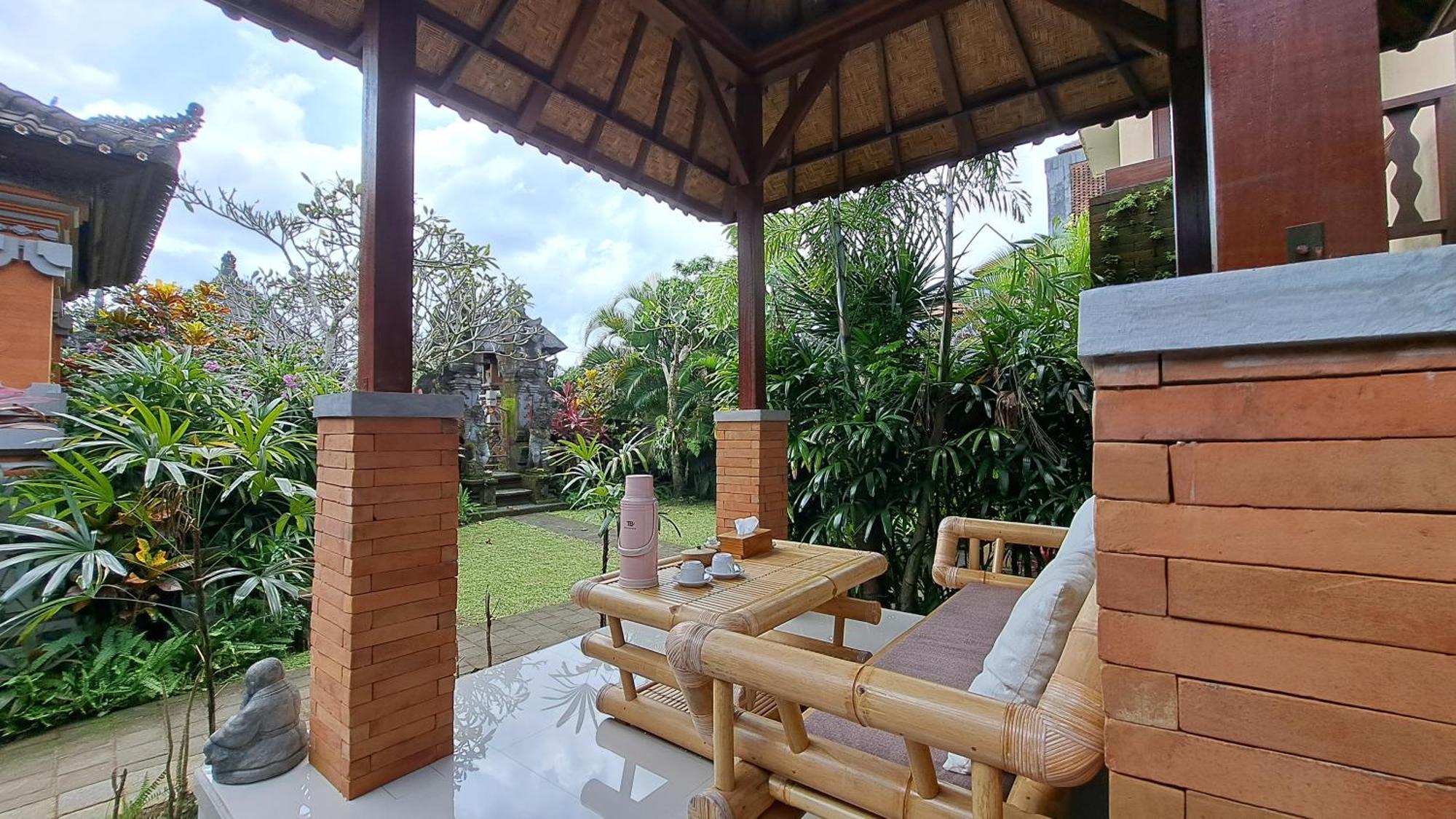 Sahadewa House Hotell Ubud Exteriör bild